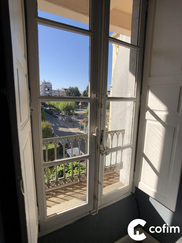 Maison - 272 m² - 10 pièces