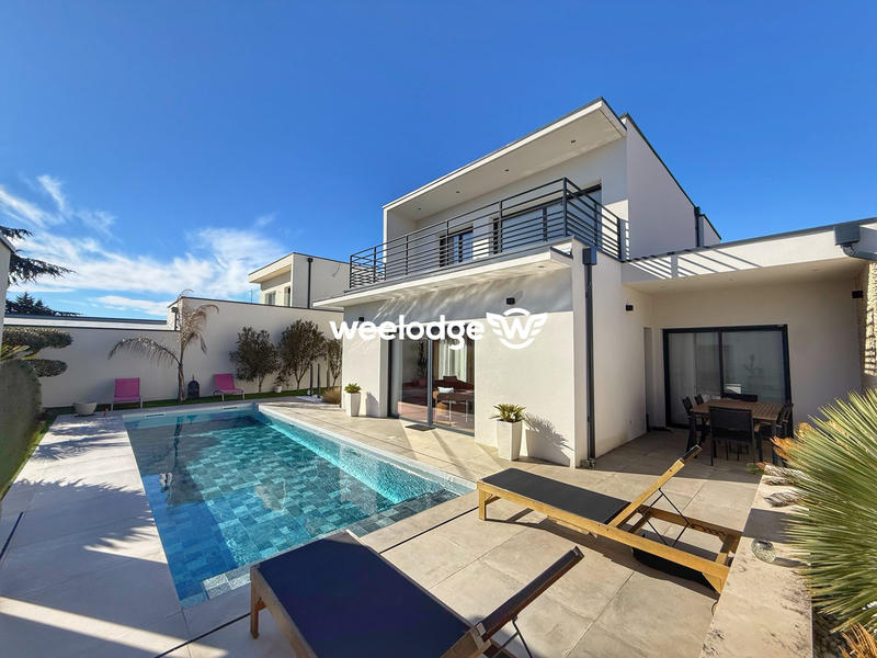 Maison contemporaine - 197 m² - 6 pièces