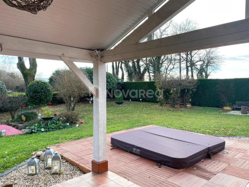 Maison - 225 m² - 6 pièces