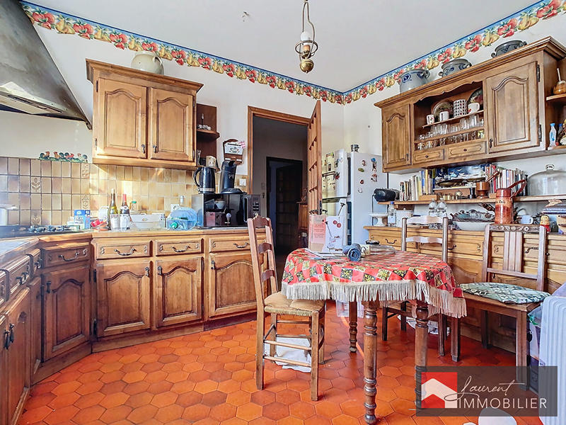 Maison - 200 m² - 6 pièces