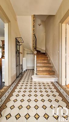 Maison - 182 m² - 8 pièces