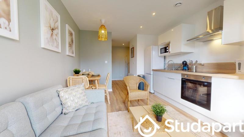 Chambre - 9 m² - 1 pièce