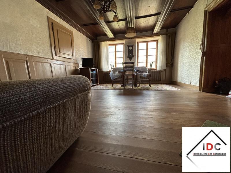 Maison - 147 m² - 5 pièces