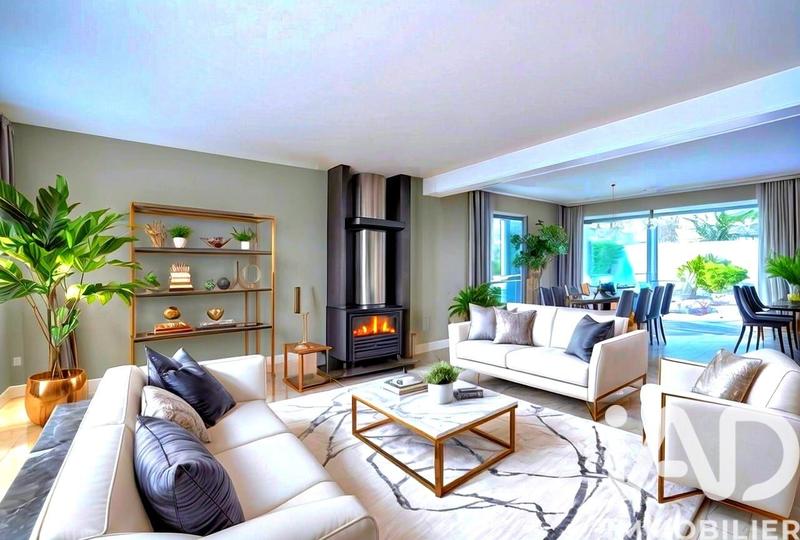 Maison - 240 m² - 10 pièces