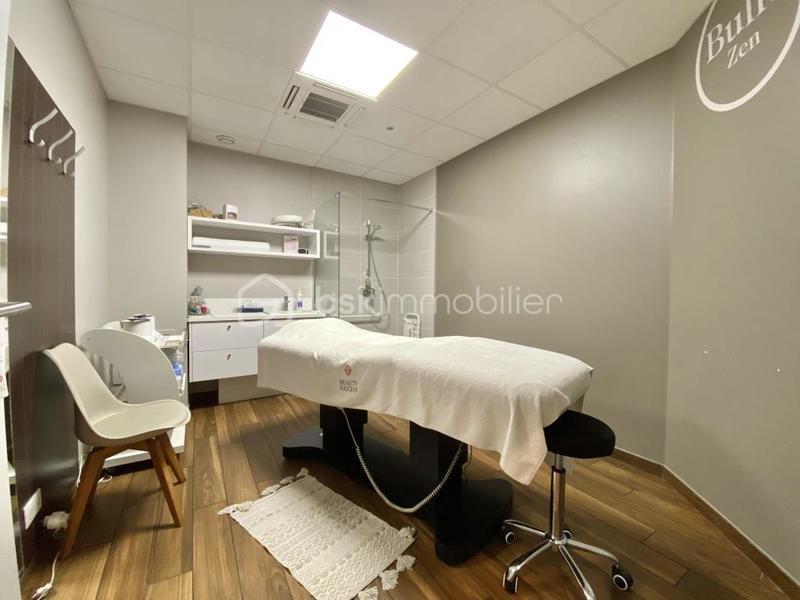 Beauté / Bien-être - 130 m²