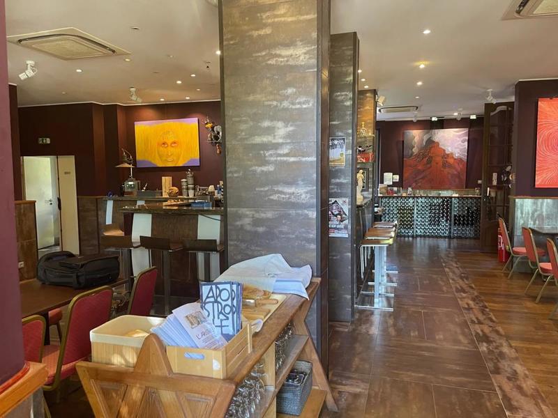 Maison de maîtres - 900 m² - 14 pièces