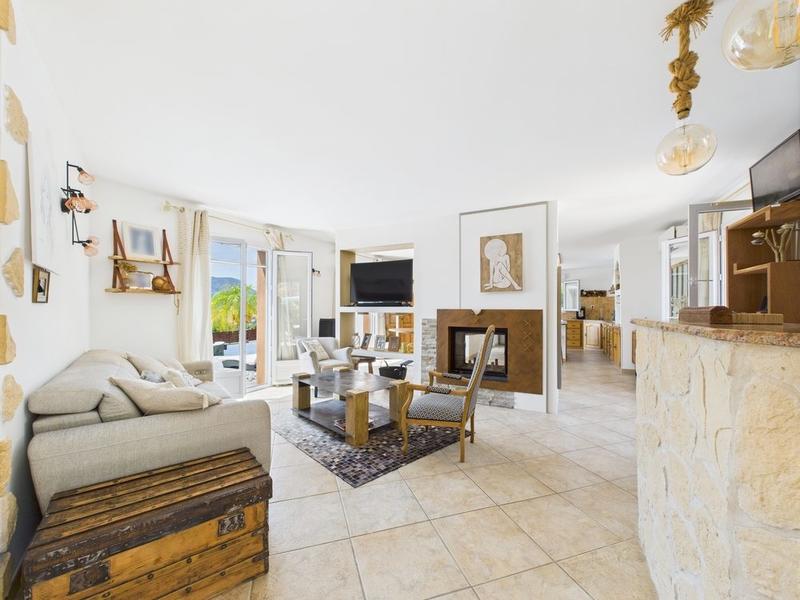 Maison - 112 m² - 3 pièces