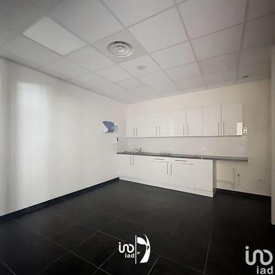 Local commercial - 311 m²