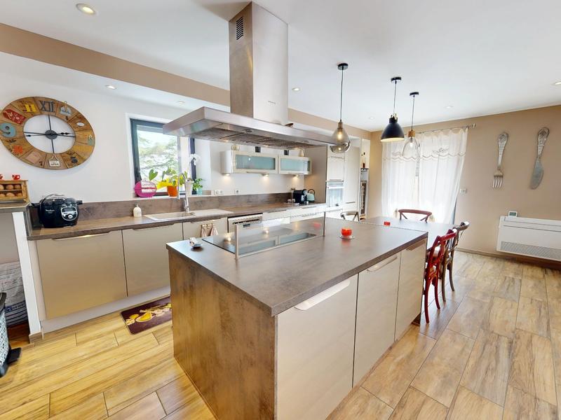 Maison de village - 193 m² - 6 pièces