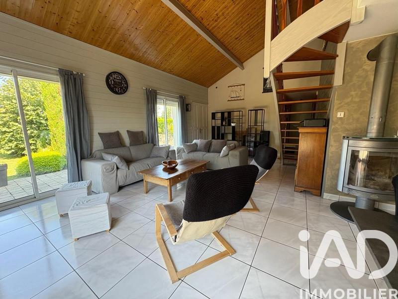 Maison - 196 m² - 6 pièces