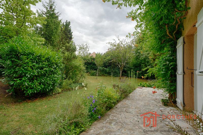 Maison - 175 m² - 8 pièces