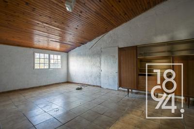 Maison - 188 m² - 7 pièces