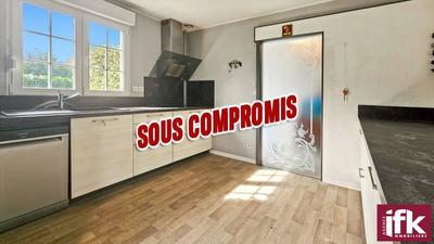 Maison - 96 m² - 4 pièces