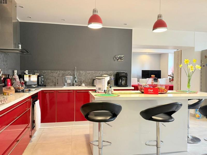 Maison - 178 m² - 5 pièces