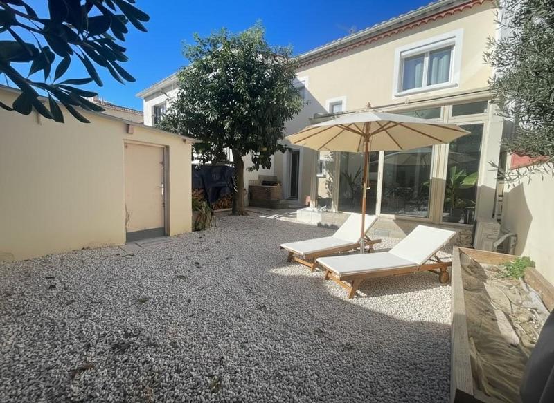 Maison - 96 m² - 5 pièces