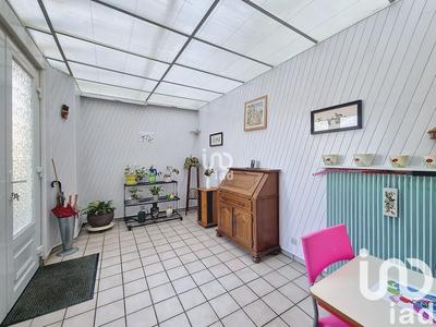 Maison - 243 m² - 9 pièces