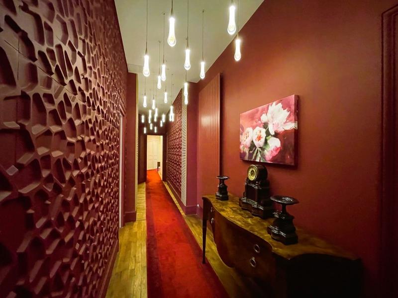 Manoir - 2 500 m² - 35 pièces