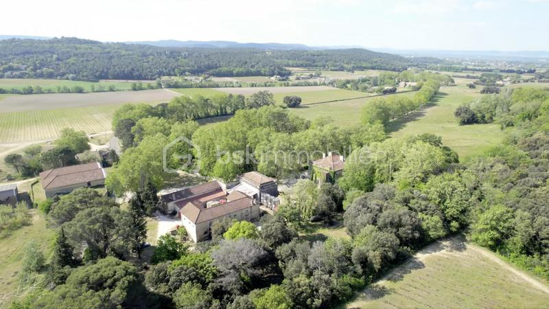 Château - 770 m² - 15 pièces