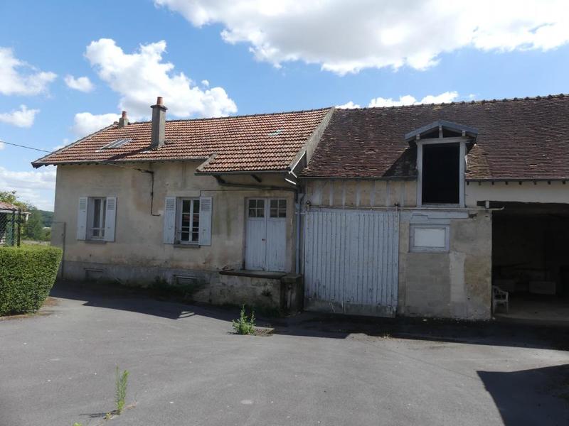 Maison - 312 m² - 10 pièces