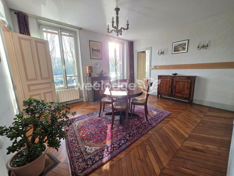 Appartement - 84 m² - 4 pièces