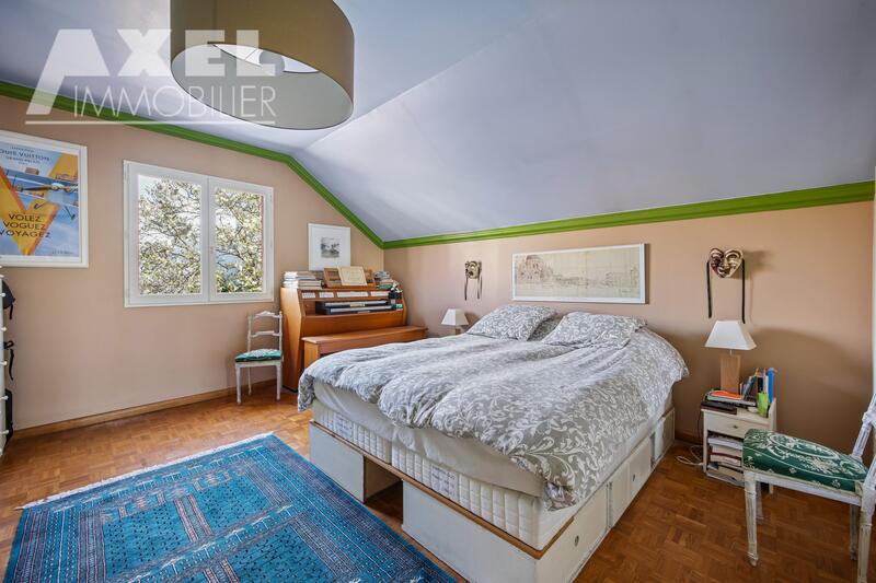 Maison - 180 m² - 6 pièces