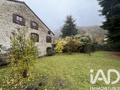 Maison de village - 250 m² - 12 pièces