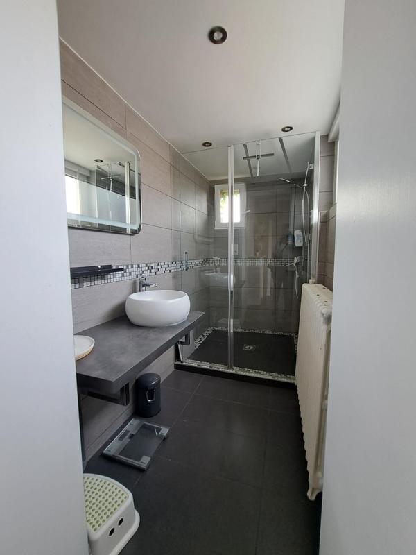 Maison - 230 m² - 7 pièces