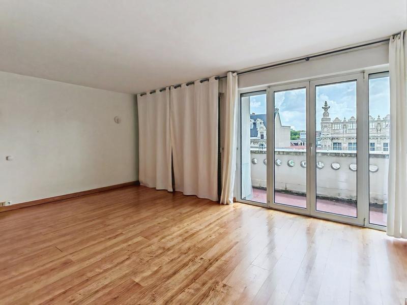 Appartement - 105 m² - 4 pièces