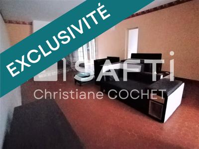 Maison - 284 m² - 12 pièces