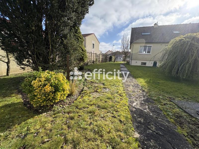 Maison - 117 m² - 6 pièces