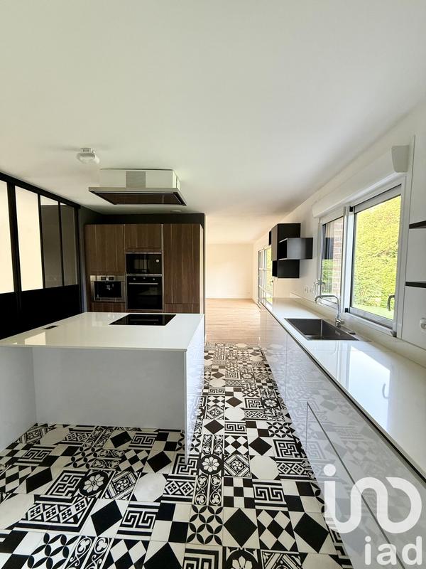 Maison - 153 m² - 6 pièces