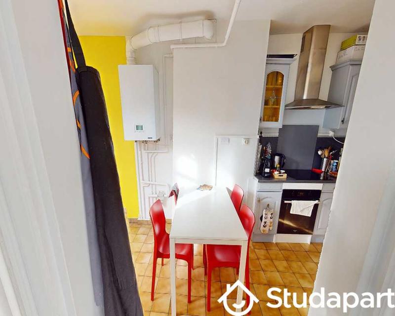 Chambre - 160 m² - 1 pièce