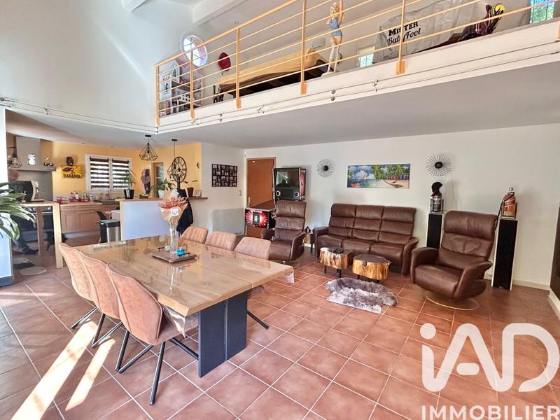 Maison - 173 m² - 6 pièces