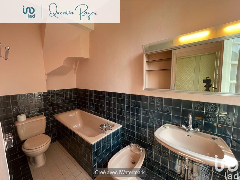 Maison - 203 m² - 7 pièces