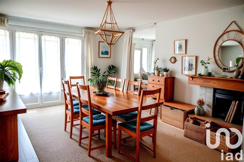 Maison - 80 m² - 5 pièces