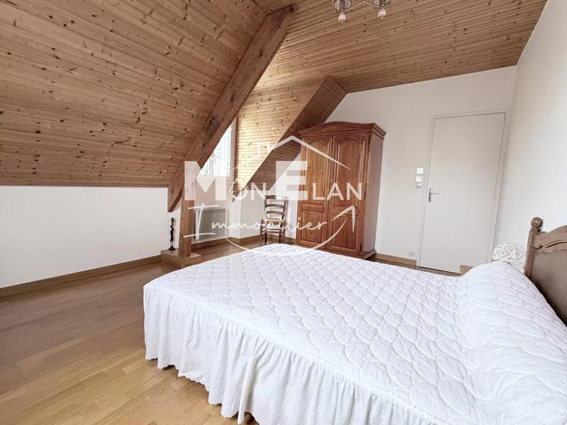 Maison - 167 m² - 9 pièces