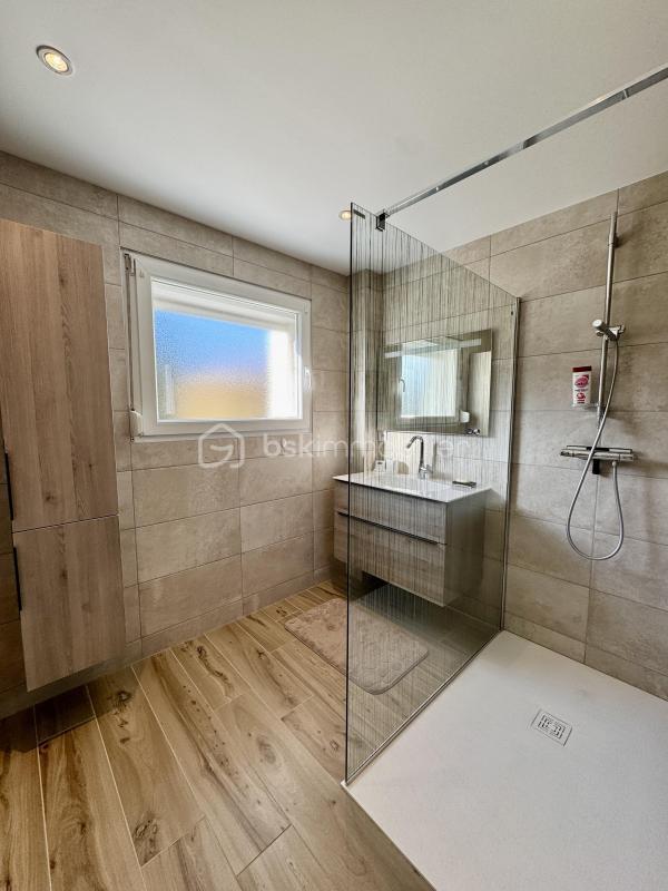 Maison traditionnelle - 85 m² - 5 pièces