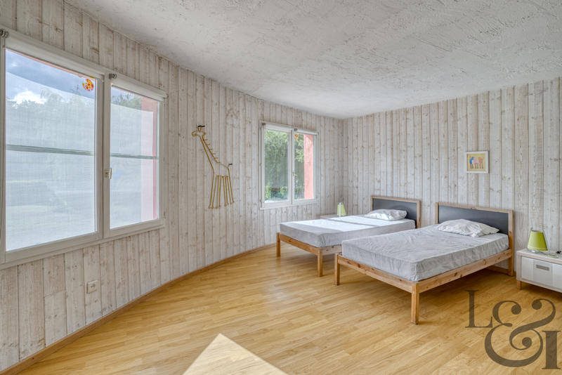 Maison - 145 m² - 6 pièces