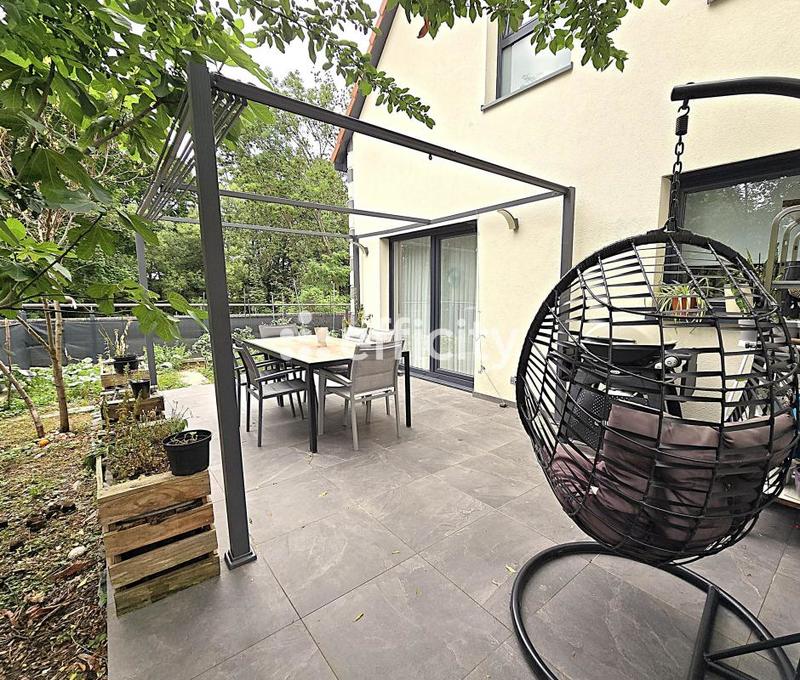 Maison - 146 m² - 6 pièces