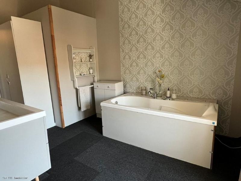 Maison en pierre - 154 m² - 5 pièces