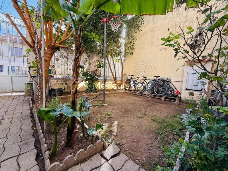 Maison - 182 m² - 7 pièces