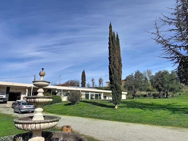 Maison - 294 m² - 6 pièces