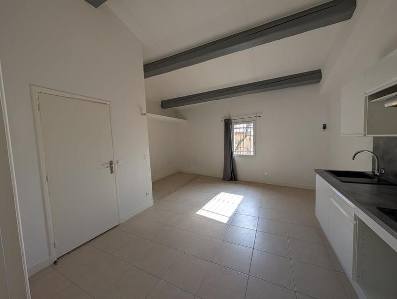 Studio - 30 m² - 1 pièce