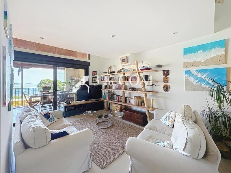 Maison - 185 m² - 9 pièces