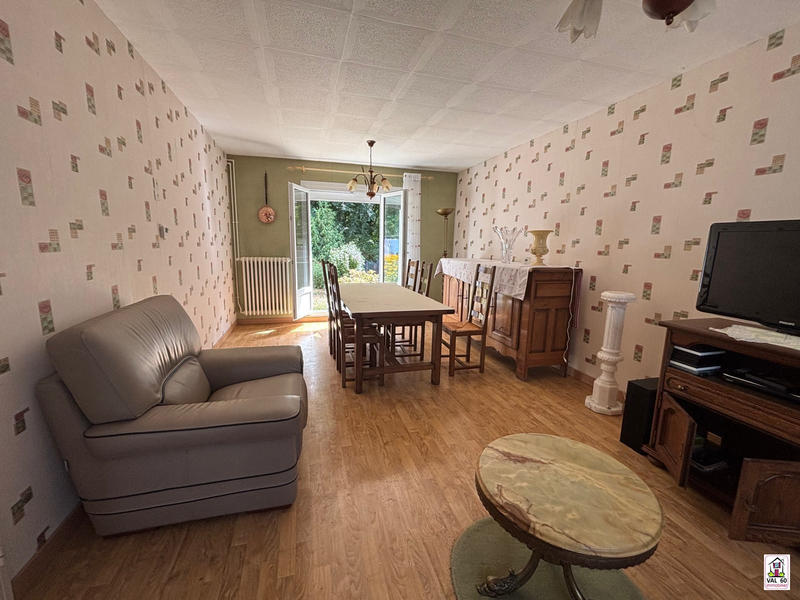 Maison - 98 m² - 5 pièces