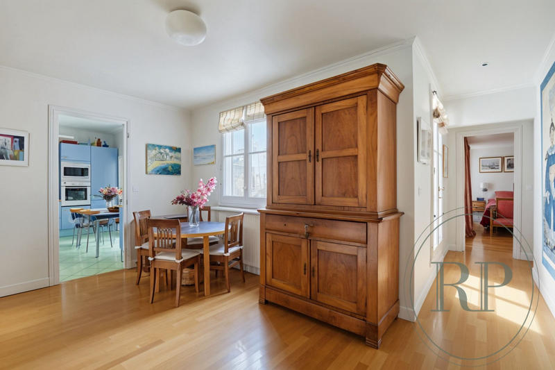 Appartement - 136 m² - 7 pièces