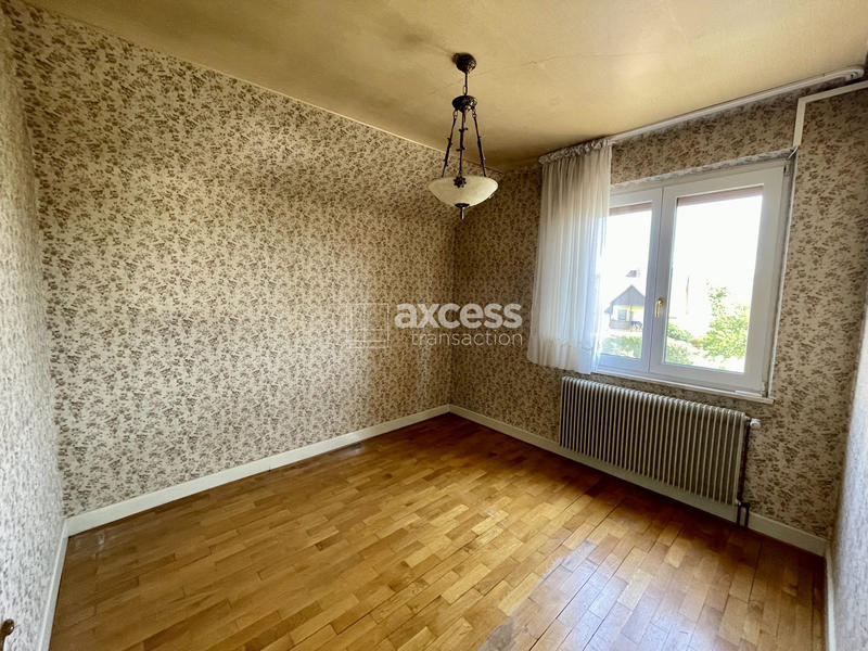 Maison - 95 m² - 5 pièces