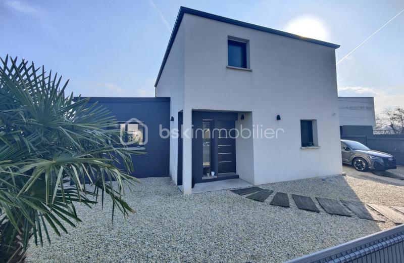 Maison - 152 m² - 6 pièces