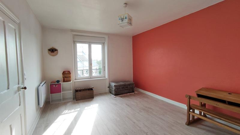 Maison de ville - 145 m² - 15 pièces