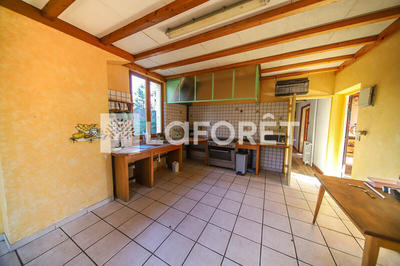 Maison - 828 m² - 30 pièces